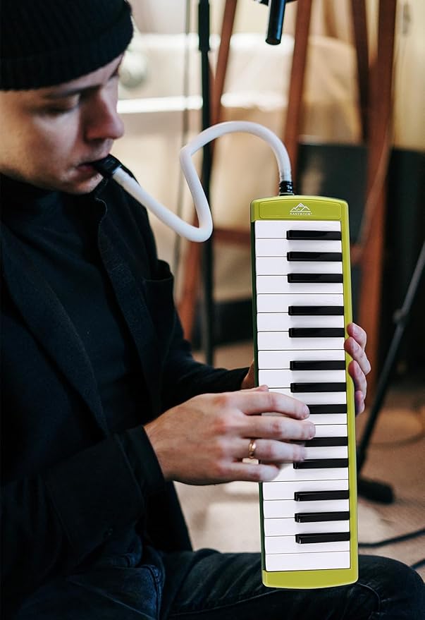 EASTROCK 32 Key Melodica Instrument Air Piano Keyboard Soprano Melodica with 2 Mouthpieces Tube Sets Carrying Bag for Beginners Adults Gift Green