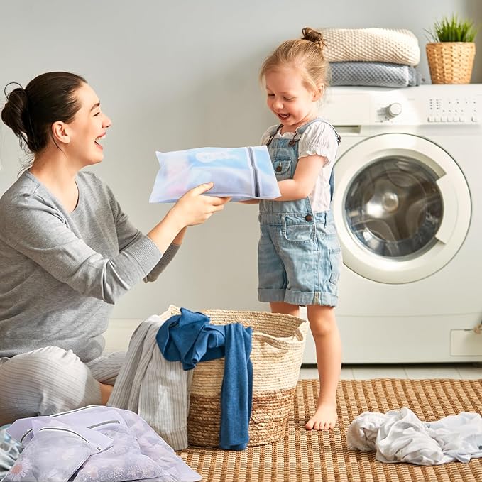 4Pcs Mesh Laundry Bags, 16 X 20 Inches Mesh Laundry Bag, Durable Delicate Laundry Bag for Travel, College, Dorm, Family And Apartment Dwellers, White