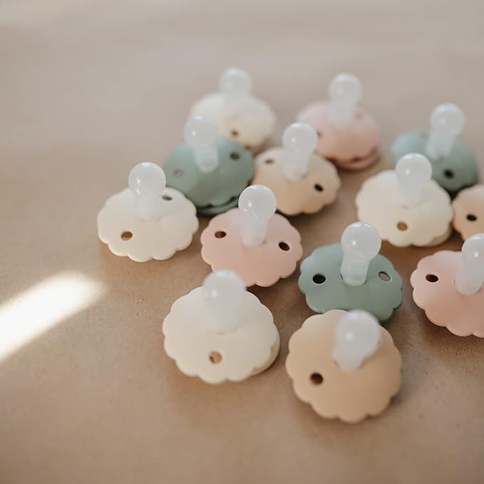 FRIGG Daisy SilkySoft Silicone Baby Pacifier | Made in Denmark | BPA-Free (Dusty Rose/Lily Pad, 6-18 Months)