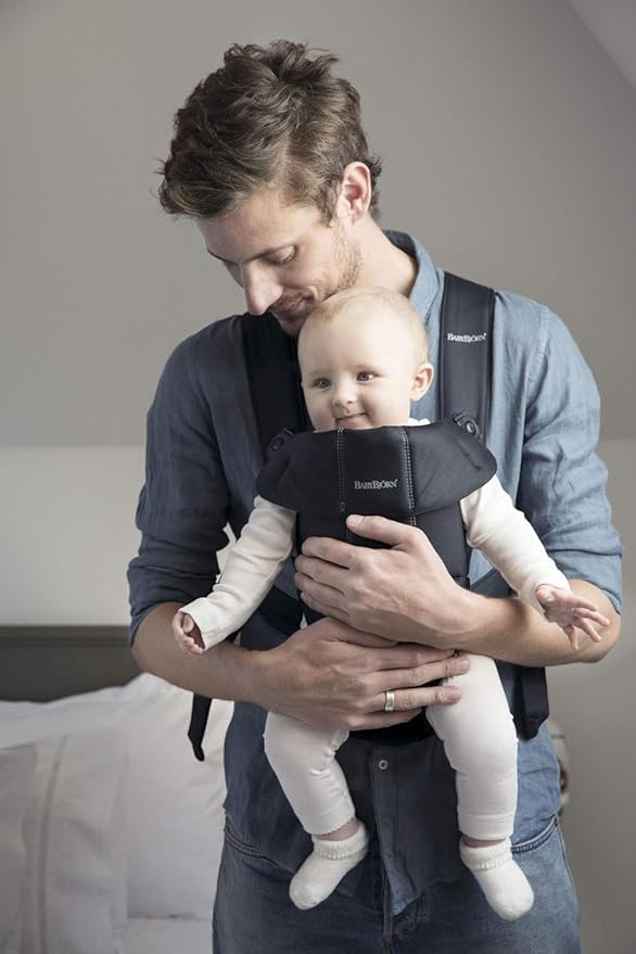 BabyBjörn Baby Carrier Mini, Cotton, Black