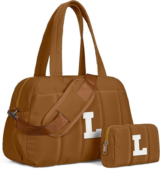 Girls Trendy Stuff-Duffle Bag with Letter, Carry On Bags for Women，Overnight Bag with Wet Pocket，Lightweight Travel Bags Personalized Gym Tote with Makeup Pouch