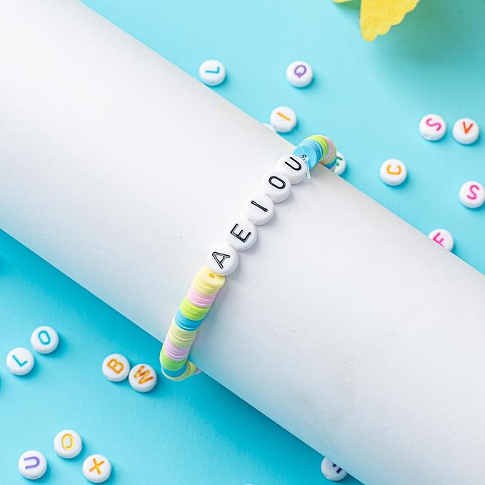 1400pcs Letter Beads, 6x6 mm Acrylic Alphabet Beads, Beads for Jewelry and Bracelet Making, in 28 Grid Box (White and Black)