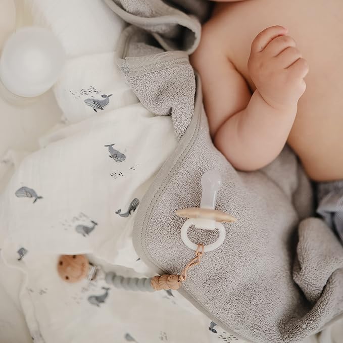 FRIGG Daisy Night SilkySoft Silicone Baby Pacifier | Made in Denmark | BPA-Free (Croissant/Cream, 6-18 Months)