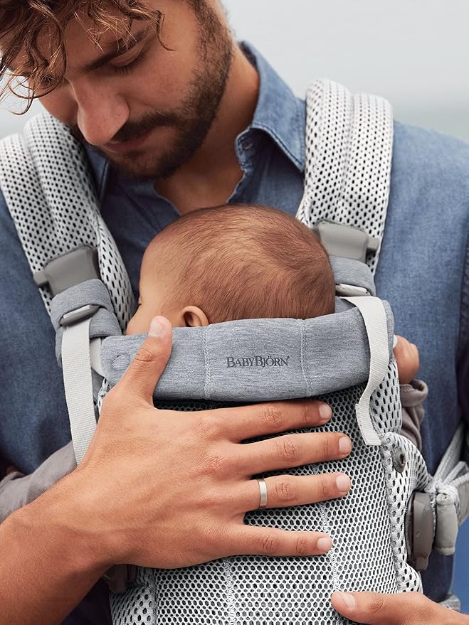 BabyBjörn Baby Carrier Harmony, Silver, 3D Mesh | 3-in-1 Ergonomic Baby Carrier; Newborn, Facing-In, Outward-Facing, and Back Carrying Positions Supported (7-40 lbs), Newborn to Toddler